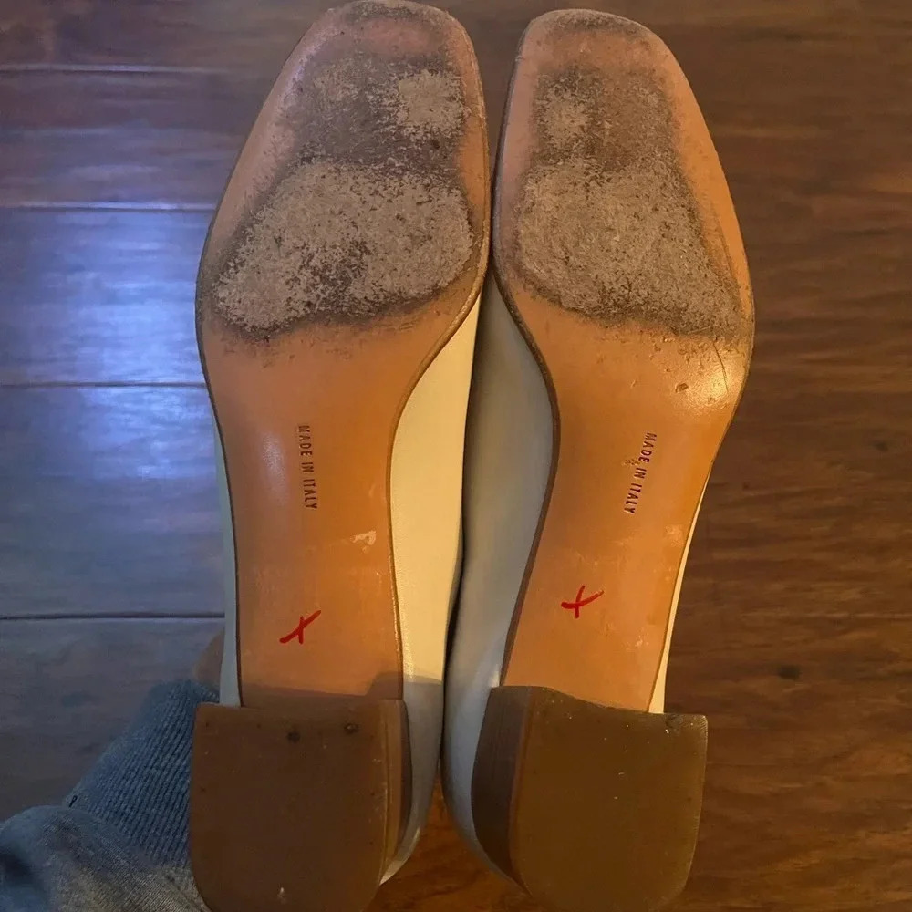 Salvatore Ferragamo Dress Shoes-Tan and white, low heel- Fancy Size 6 - Picture 9 of 13